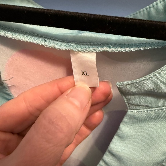 Vibrant Polka Dot Dress - Picture 4 of 6